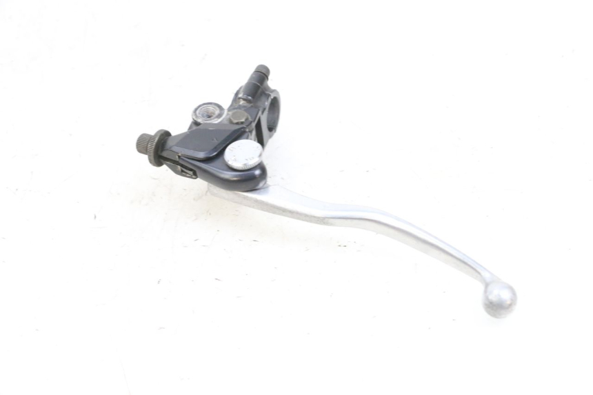 photo de CLUTCH LEVER MOUNT KAWASAKI ZR 7 750 (1999 - 2004) - Fixing points details