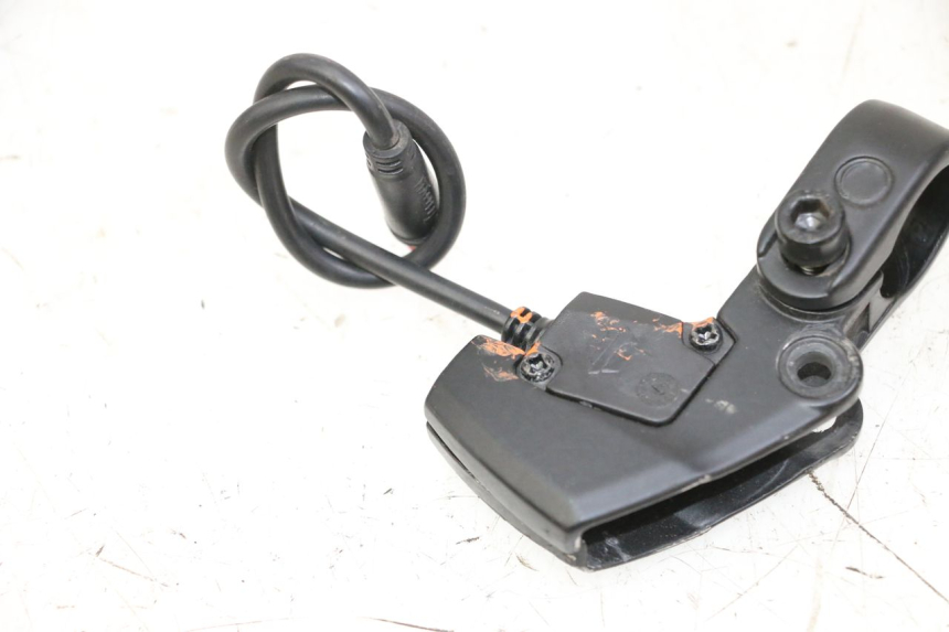 photo de RIGHT BRAKE LEVER MOUNT URBANGLIDE E-CROSS PRO 1 - Alternative perspective