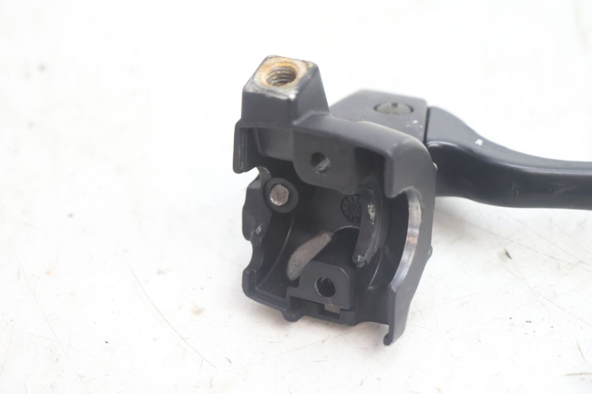 photo de RIGHT BRAKE LEVER MOUNT MBK MACH G AC 50 (2002 - 2014) - Product overview