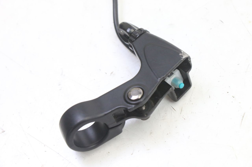photo de RIGHT BRAKE LEVER MOUNT PUNK ELECTRIC RIDER 1 - Zoom on usage condition