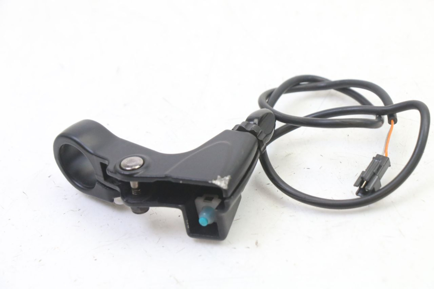 photo de RIGHT BRAKE LEVER MOUNT PUNK ELECTRIC RIDER 1 - Technical close-up