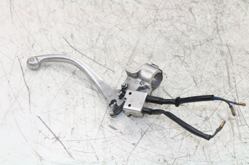 photo de LEFT BRAKE LEVER MOUNT BAOTIAN BT COLLECTOR 50 (2005 - 2013) - Zoom on usage condition