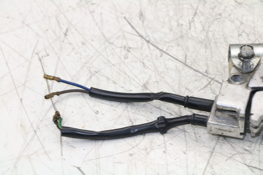 photo de LEFT BRAKE LEVER MOUNT BAOTIAN BT COLLECTOR 50 (2005 - 2013) - Fixing points details