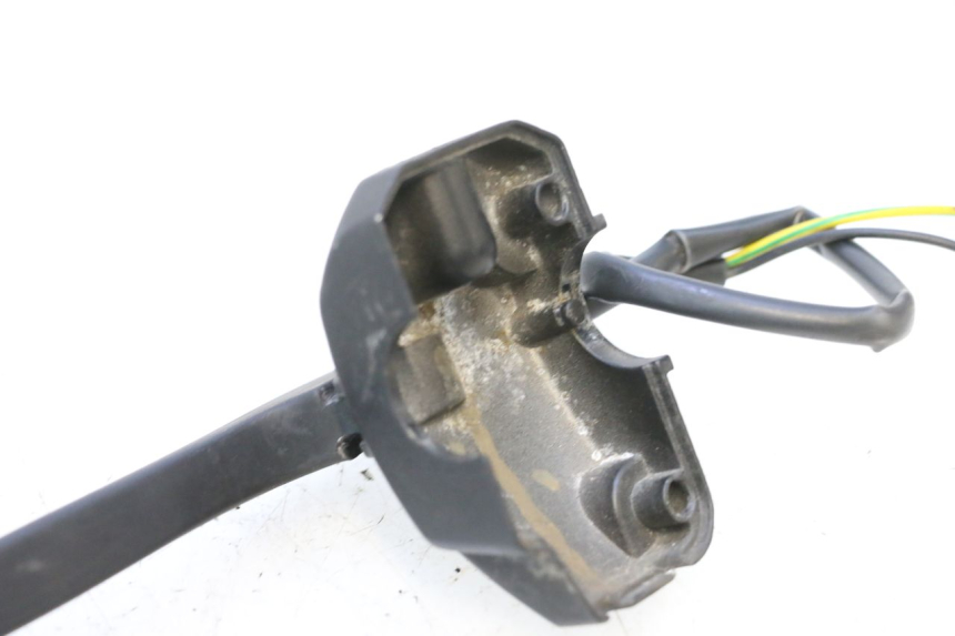 photo de LEFT BRAKE LEVER MOUNT JM MOTORS EVOLIS 4T 50 (2018 - 2022) - Zoom on usage condition
