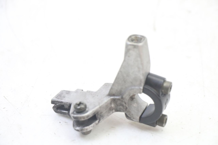 photo de LEFT BRAKE LEVER MOUNT MBK FLAME X 125 (2007 - 2016) - Zoom on usage condition