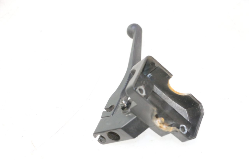 photo de LEFT BRAKE LEVER MOUNT PEUGEOT KISBEE 4T 50 (2023 - 2026) - Technical close-up