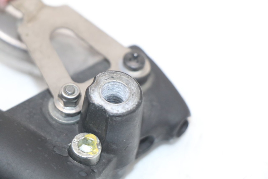 photo de LEFT BRAKE LEVER MOUNT PIAGGIO LIBERTY 4T 50 (2004 - 2008) - Component detail