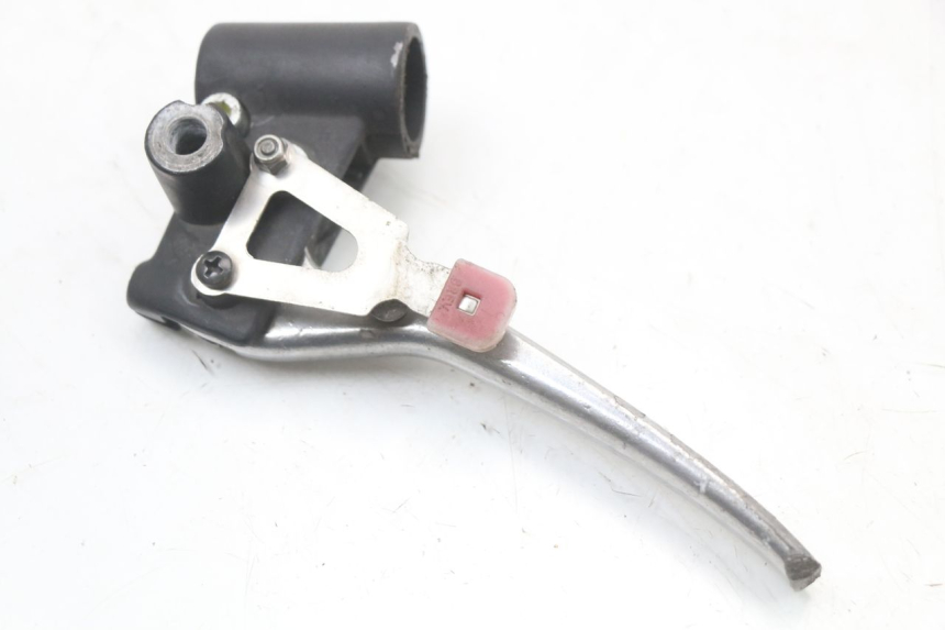 photo de LEFT BRAKE LEVER MOUNT PIAGGIO LIBERTY 4T 50 (2004 - 2008) - Zoom on usage condition