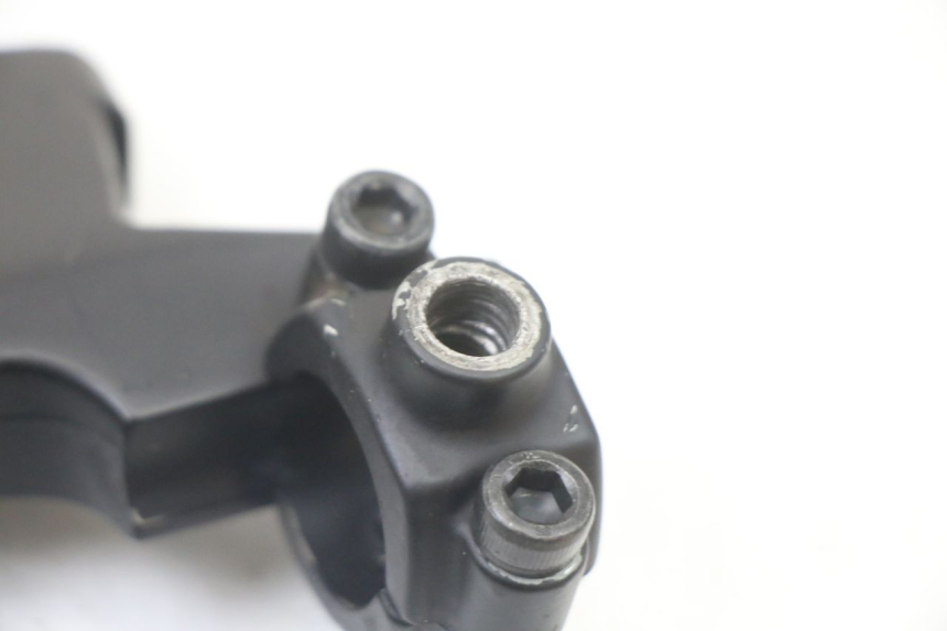 photo de LEFT BRAKE LEVER MOUNT MBK OVETTO ONE 2T 50 (2013 - 2017) - Technical close-up