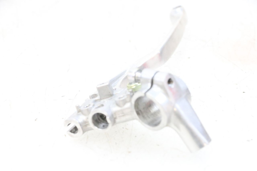 photo de LEFT BRAKE LEVER MOUNT YAMAHA NEO'S CORE 1 (2022 - 2026) - Alternative perspective