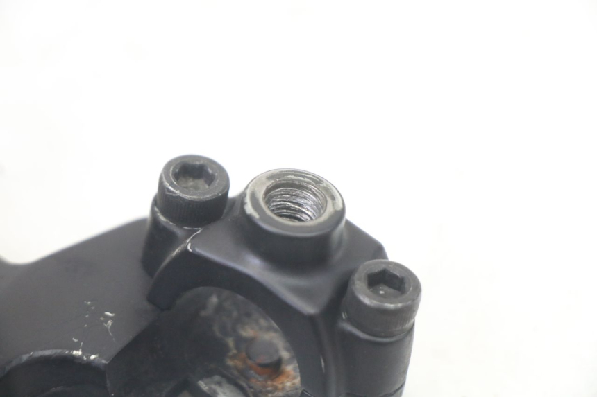 photo de LEFT BRAKE LEVER MOUNT MBK OVETTO 4T 50 (2008 - 2016) - Product overview