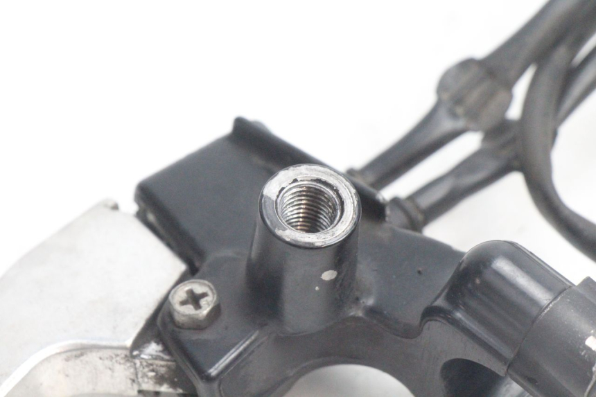 photo de LEFT BRAKE LEVER HONDA PCX (JF28) 125 (2009 - 2011) - Zoom on usage condition