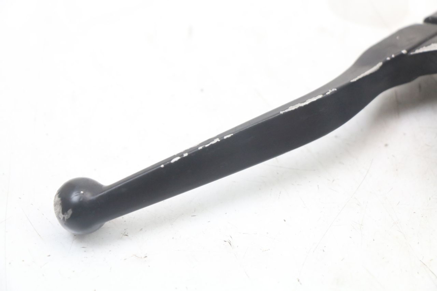 photo de LEFT BRAKE LEVER MOUNT PEUGEOT STREETZONE 4T 50 (2018 - 2023) - Zoom on usage condition