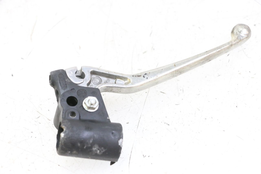 photo de LEFT BRAKE LEVER MOUNT PIAGGIO VESPA LX 150 (2005 - 2013) - Component detail