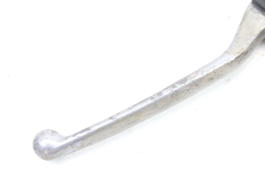 photo de LEFT BRAKE LEVER MOUNT PIAGGIO VESPA S 2T 50 (2007 - 2014) - Zoom on usage condition