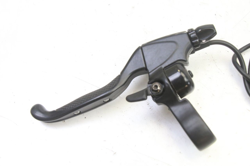 photo de LEFT BRAKE LEVER MOUNT PUNK ELECTRIC RIDER 1 - Component detail
