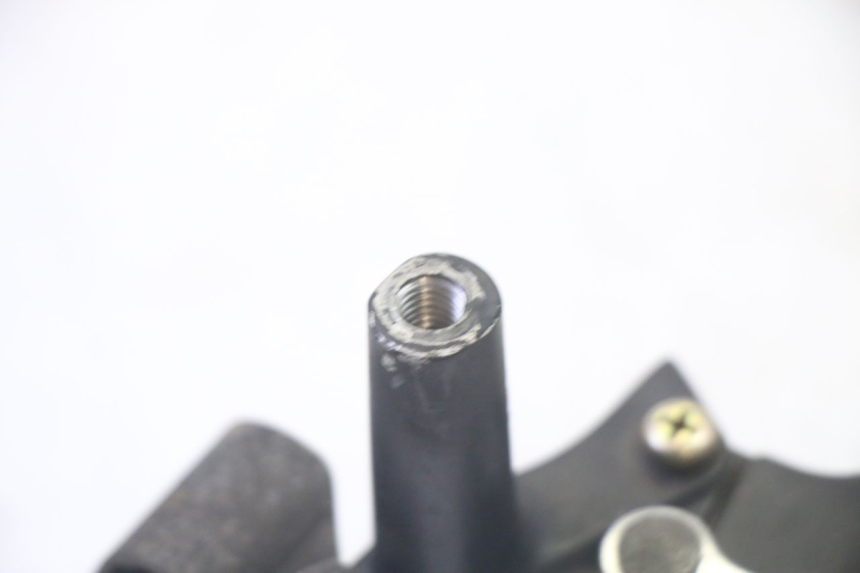 photo de LEFT BRAKE LEVER HONDA SCV LEAD 100 (2003 - 2007) - Technical close-up