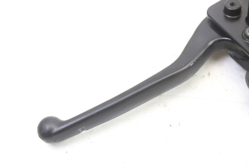 photo de LEFT BRAKE LEVER APRILIA SR 2T 50 (2018 - 2022) - Zoom on usage condition