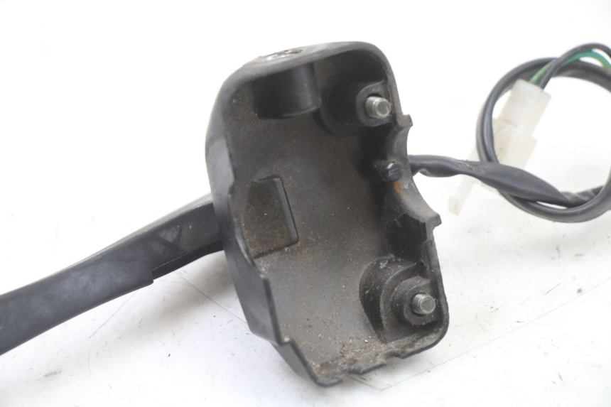 photo de LEFT BRAKE LEVER MOUNT UNIVERSAL BIKE ZN50QT-11B 50 (2018 - 2021) - Alternative perspective