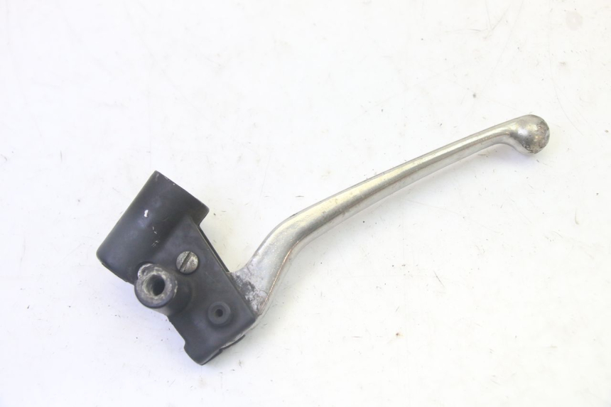 photo de LEFT BRAKE LEVER MOUNT PIAGGIO VESPA S 2T 50 (2007 - 2014) - Zoom on usage condition