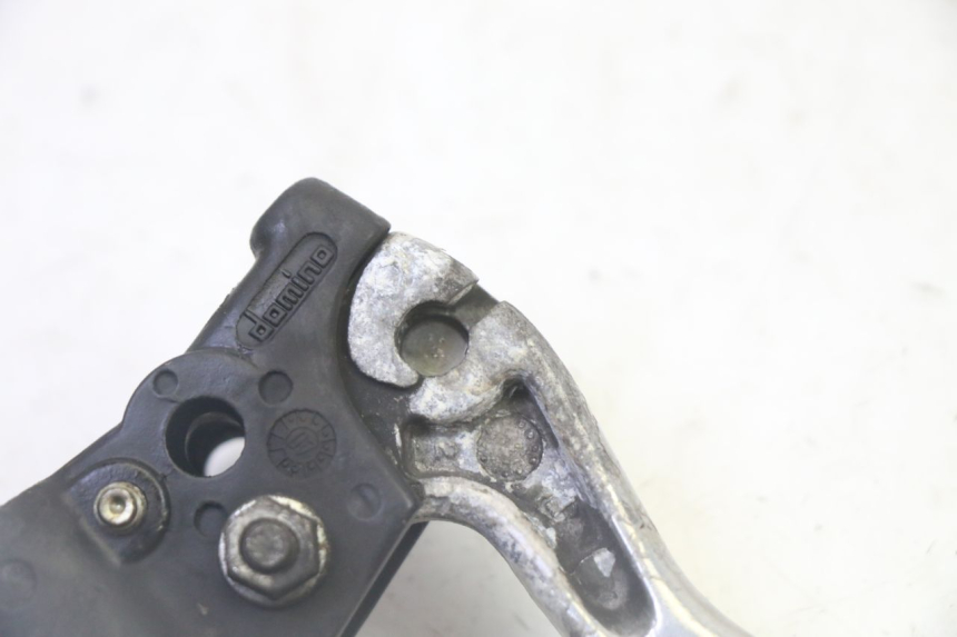 photo de LEFT BRAKE LEVER MOUNT PIAGGIO VESPA S 2T 50 (2007 - 2014) - Technical close-up