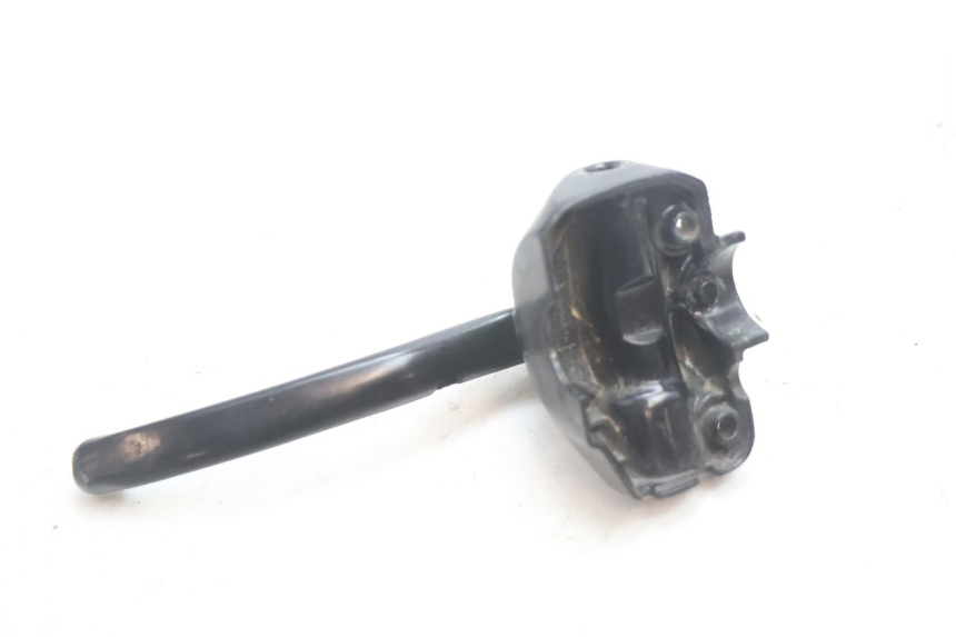 photo de LEFT BRAKE LEVER MOUNT PEUGEOT VIVACITY 50 (1998 - 2003) - Zoom on usage condition
