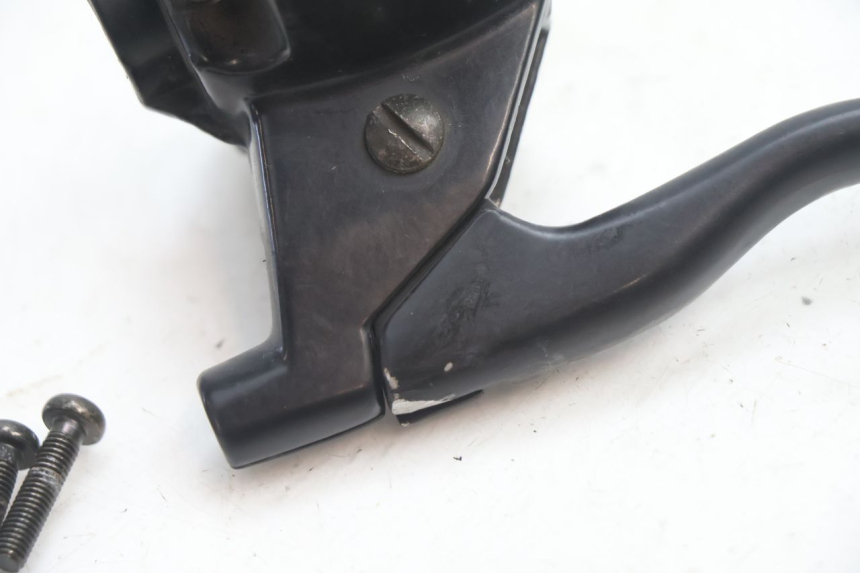 photo de LEFT BRAKE LEVER MOUNT PEUGEOT VIVACITY 50 (2004 - 2009) - Component detail