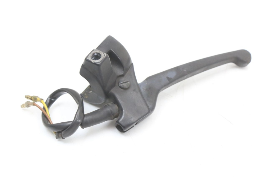 photo de LEFT BRAKE LEVER MOUNT YAMAHA YE ZEST 50 (1992 - 1998) - Zoom on usage condition