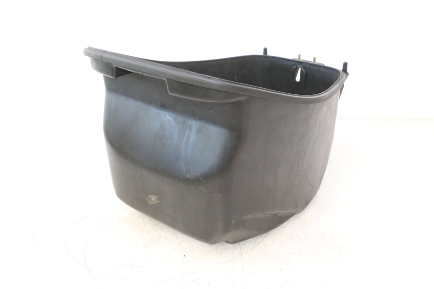 photo de SEAT STORAGE BOX KYMCO AGILITY 4T 50 (2005 - 2018) - Alternative perspective
