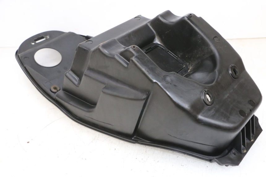 photo de UNDERSEAT STORAGE KYMCO AGILITY CITY 4T 50 (2008 - 2016) - Zoom on usage condition