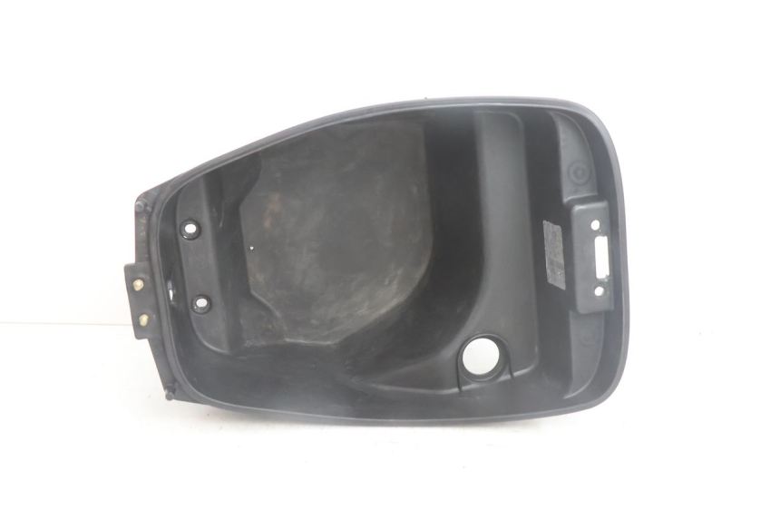 photo de UNDERSEAT STORAGE KYMCO AGILITY FR 2T 50 (2012 - 2017) - Zoom on usage condition
