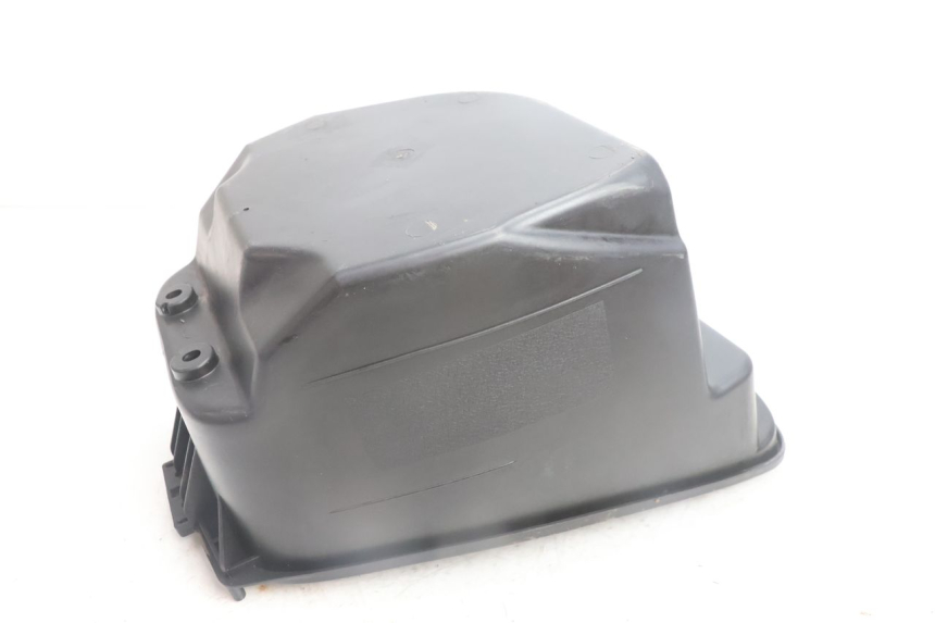 photo de UNDERSEAT STORAGE KYMCO AGILITY FR 2T 50 (2012 - 2017) - Fixing points details