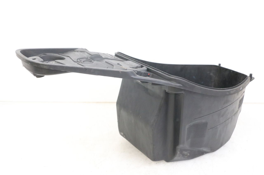 photo de SEAT STORAGE BOX KYMCO AGILITY RS 4T 50 (2009 - 2013) - Technical close-up