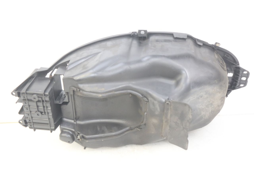 photo de SEAT STORAGE BOX PIAGGIO BEVERLY 125 (2010 - 2015) - Component detail