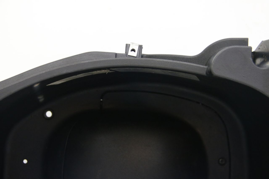 photo de SEAT STORAGE BOX DERBI BOULEVARD 50 (2009 - 2006) - Distinctive features