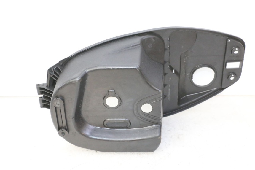 photo de UNDERSEAT STORAGE MOTRON BREEZY 4T 50 (2021 - 2025) - Zoom on usage condition