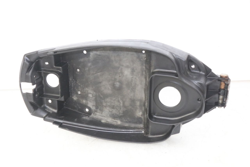 photo de SEAT STORAGE BOX YAMAHA BW'S NAKED 50 (2008 - 2019) - Component detail