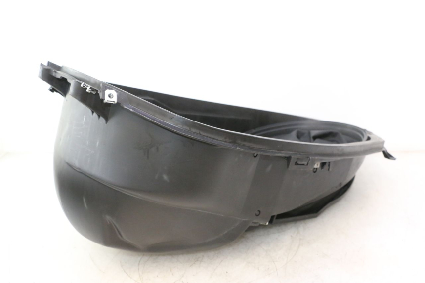 photo de UNDERSEAT STORAGE BMW C SPORT 650 (2015 - 2021) - Distinctive features