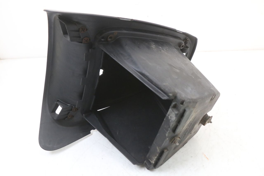 photo de SEAT STORAGE BOX BMW C1 125 (2000 - 2003) - Fixing points details