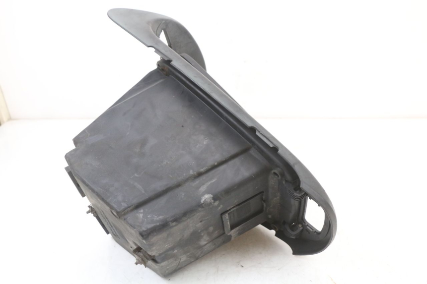 photo de SEAT STORAGE BOX BMW C1 125 (2000 - 2003) - Surface and material condition