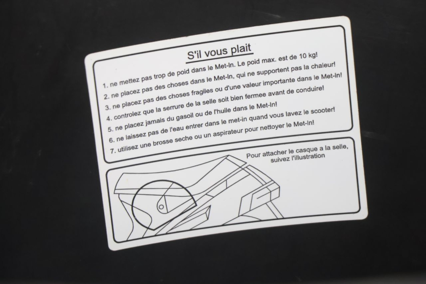 photo de UNDERSEAT STORAGE TGB CITY RS 50 (2011 - 2016) - Surface and material condition