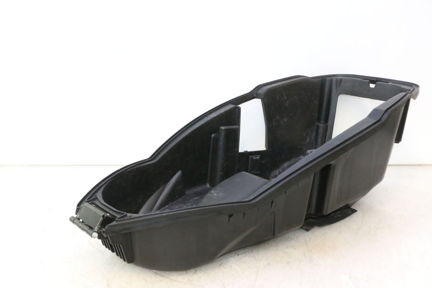 photo de SEAT STORAGE BOX PEUGEOT CITYSTAR 2T 50 (2018 - 2021) - Technical close-up