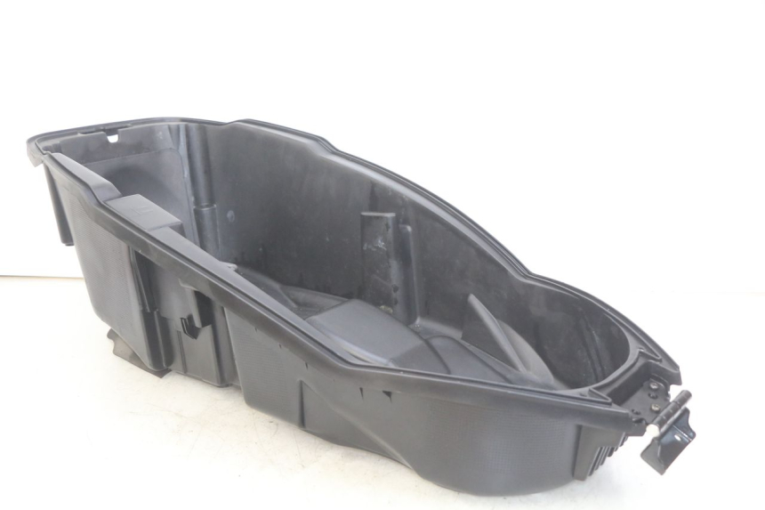photo de SEAT STORAGE BOX PEUGEOT CITYSTAR AIR 125 (2014 - 2017) - Component detail