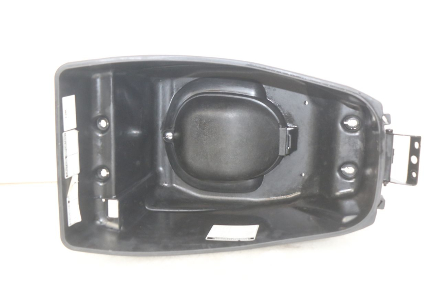 photo de SEAT STORAGE BOX SYM CROX 4T 50 (2016 - 2023) - Alternative perspective