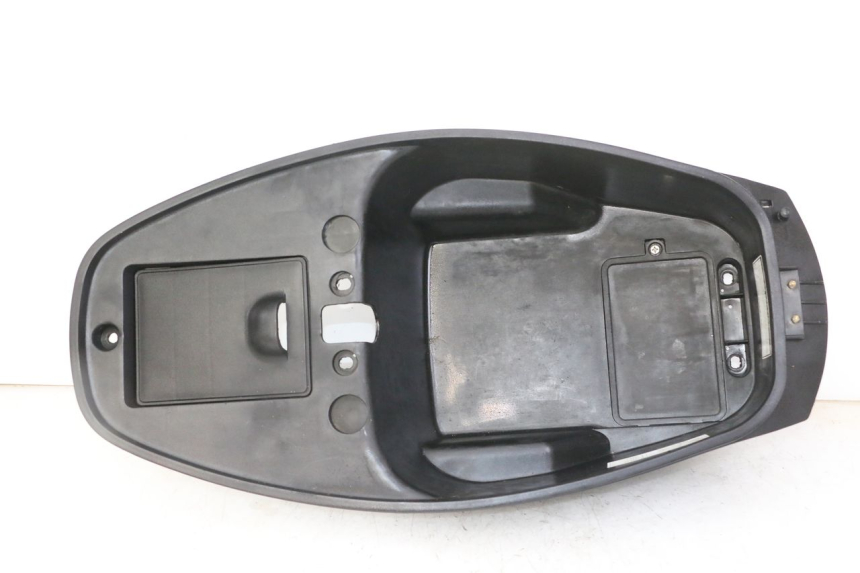 photo de UNDERSEAT STORAGE DAELIM BESBI 125 (2007 - 2008) - Main view