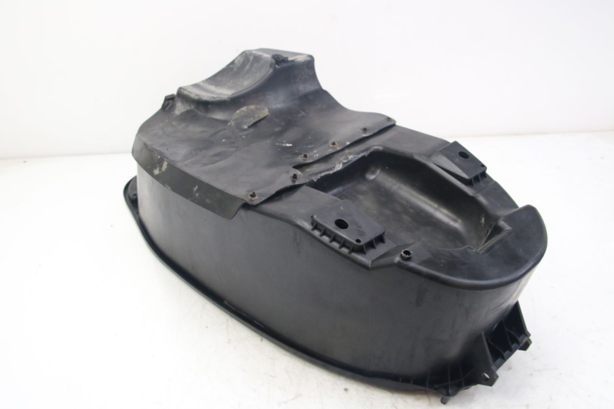 photo de SEAT STORAGE BOX YAMAHA D'ELIGHT DELIGHT 125 (2017 - 2020) - Technical close-up