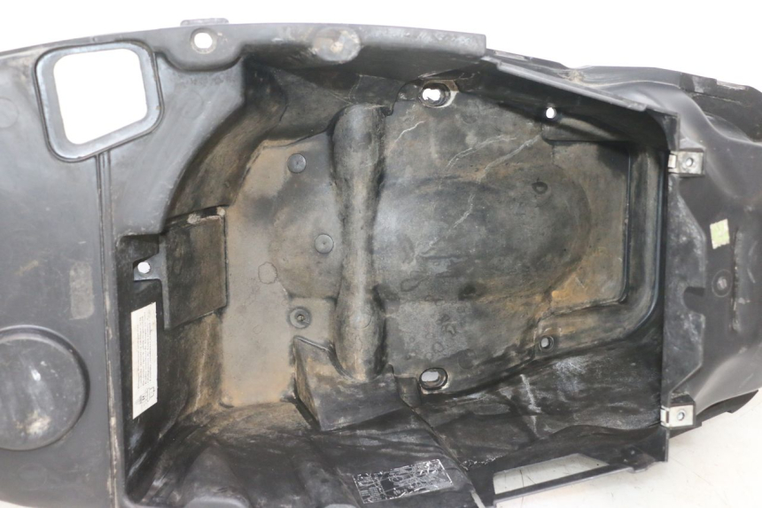 photo de UNDERSEAT STORAGE PEUGEOT ELYSTAR 50 (2002 - 2014) - Distinctive features