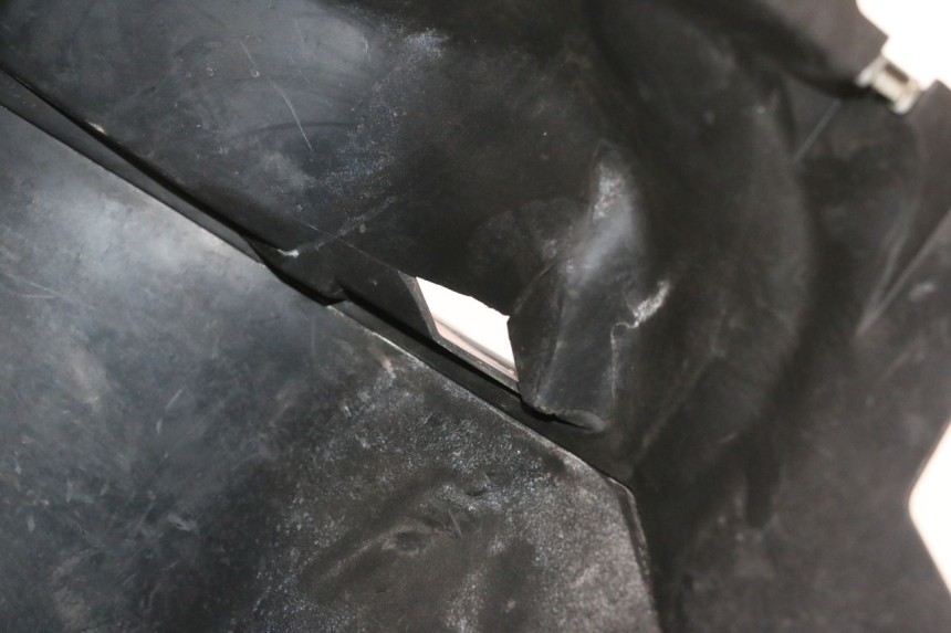 photo de UNDERSEAT STORAGE PEUGEOT ELYSTAR 50 (2002 - 2014) - Zoom on usage condition