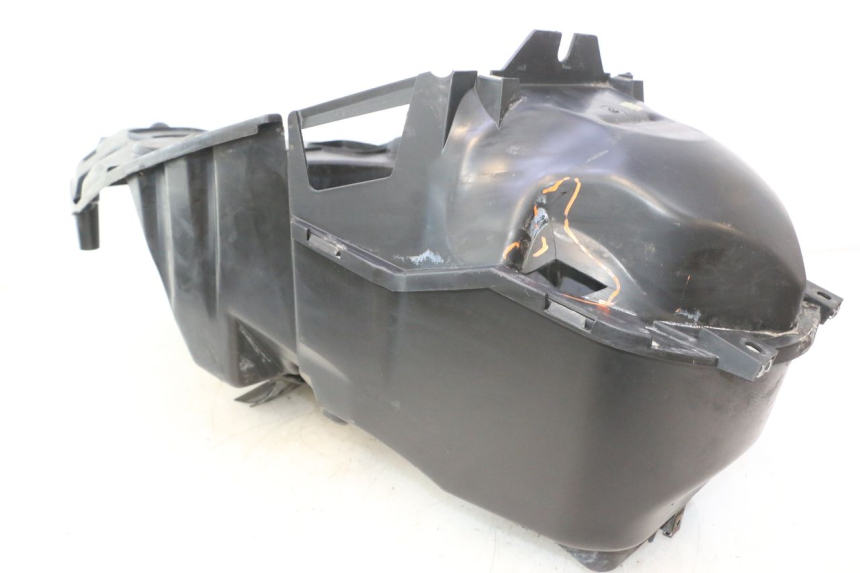 photo de UNDERSEAT STORAGE PEUGEOT ELYSTAR 50 (2002 - 2014) - Alternative perspective