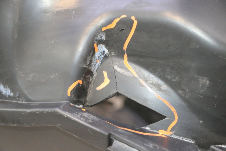 photo de UNDERSEAT STORAGE PEUGEOT ELYSTAR 50 (2002 - 2014) - Technical close-up